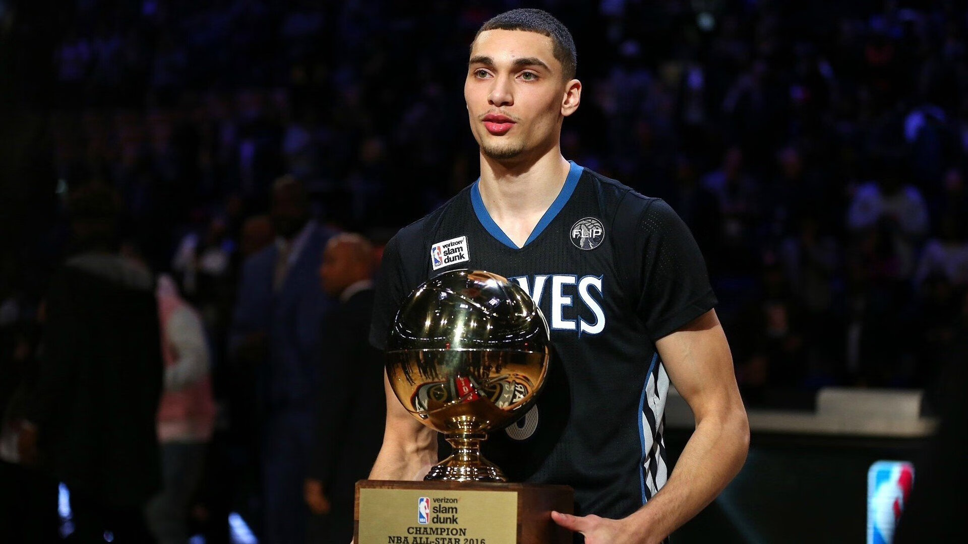 快船新赛季将尝试多套轮换以应对高强度赛程,快船队新赛季球员名单